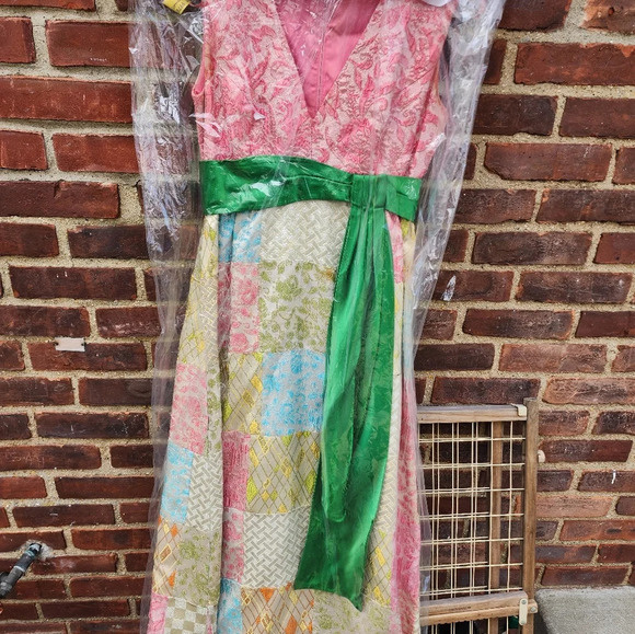 1960s‎ Quilted Lamé debut gown S - Picture 5 of 16